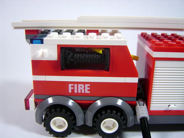 7239 - Le camion des pompiers - LEGO Blog